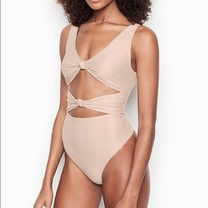 Victoria’s Secret knot-front bodysuit
